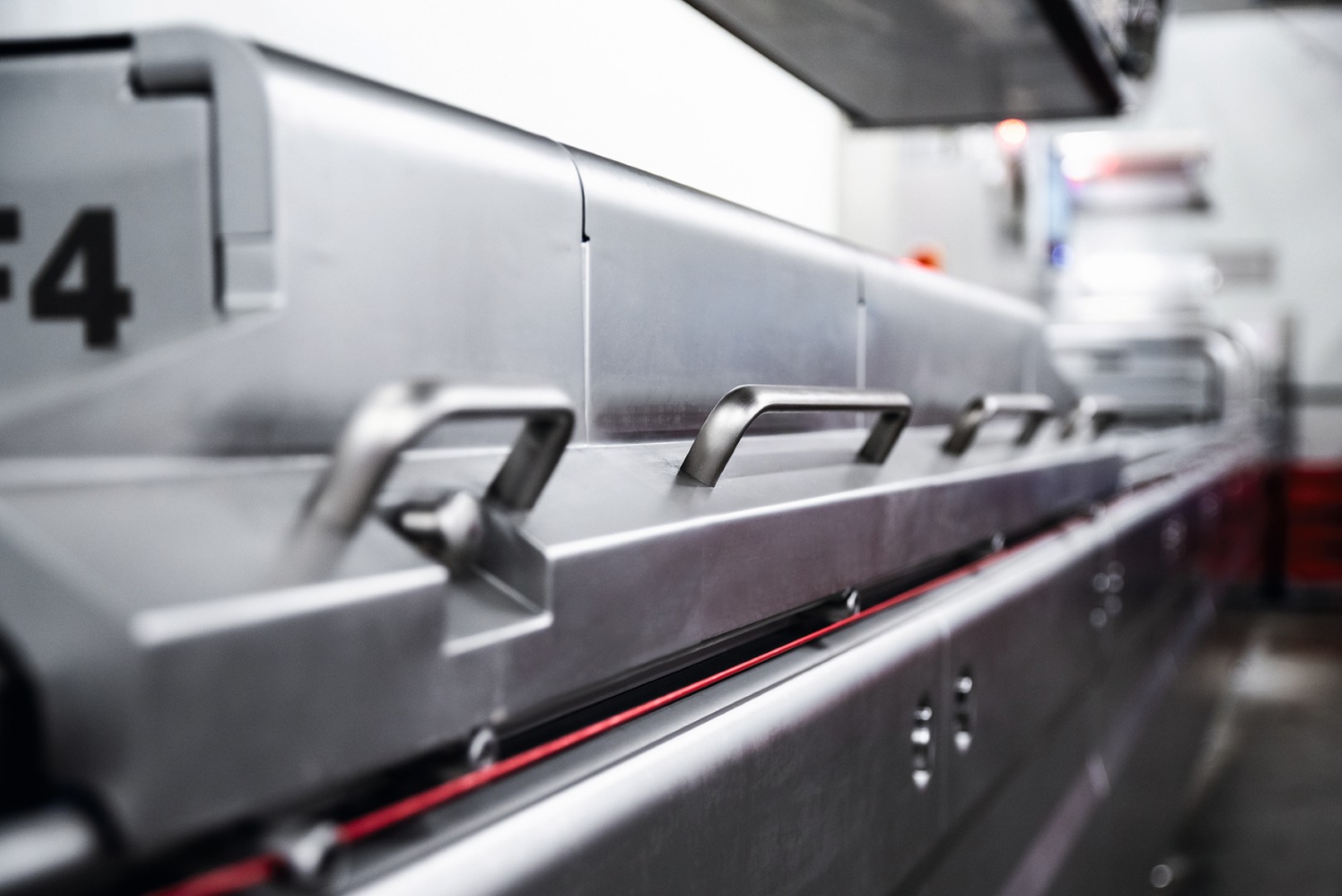 SEALPAC F-series thermoformer, easy access